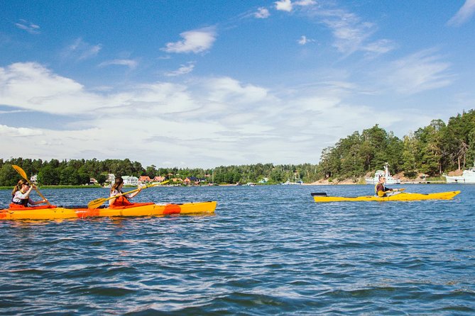 3-day kayaking adventure around Vaxholm in Stockholm Archipelago - self guided - Choosing between a double and single kayak