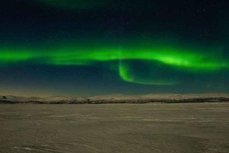 Abisko: Aurora Snowshoeing - The short van ride from your hotel