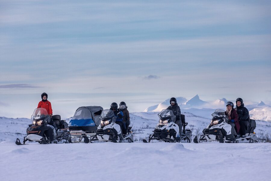 Abisko: Great Outback Snowmobile Tour with Lake Abiskojaure - Following the Kings Trail to Lake Abiskojaure