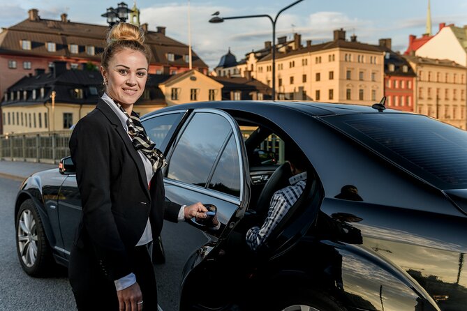 Airport Limousine Transfer: Arlanda Airport to Stockholm City 1-7 Passengers - Is $228.10 a fair price?
