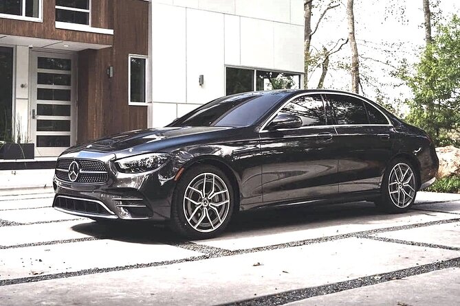 Airport Transfer: Airport ARN to Stockholm by Business Car - Why the $142.59 price may or may not work