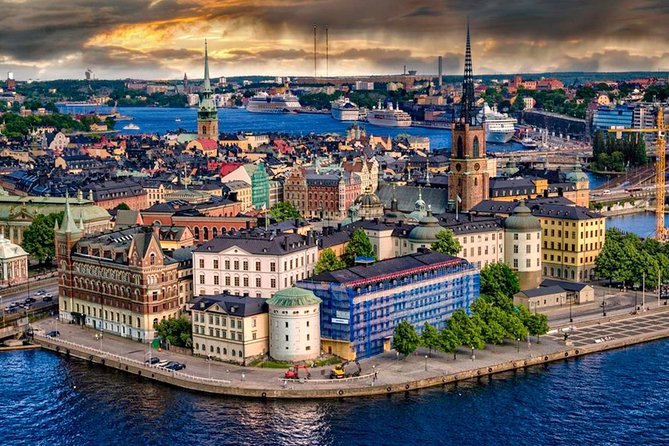Airport Transfer: Airport ARN to Stockholm by Business Car - How this compares with handling the airport yourself