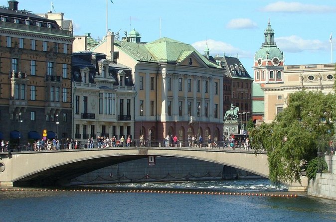 Beautiful Stockholm Small Group Walking Tour - Lejonbacken and the view toward the royal palace