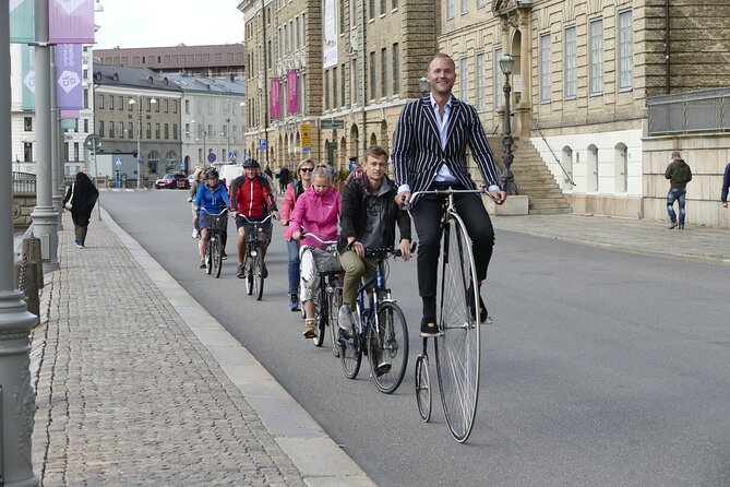 Bike Tour Gothenburg, Guided Bicycle Tours - Gustav Adolfs Torg: Gothenburg’s city story in one square
