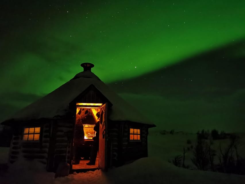 Björkliden/Abisko: Night Sky Snowmobile Tour - Riding into the Abisko night