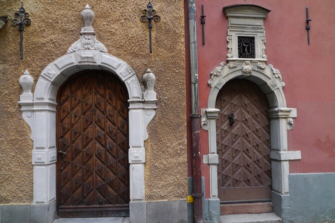 Bloody Stockholm 2h - ghosts, horror and Dark Folklore Tour - At Logårdstrappan, meet Sweden’s water spirits