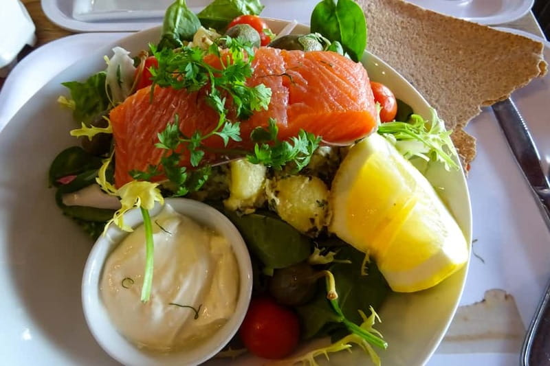 Copenhagen: Full-Day Trip to Malmö by Train - Coffee, Swedish pastry, and a possible two-course lunch
