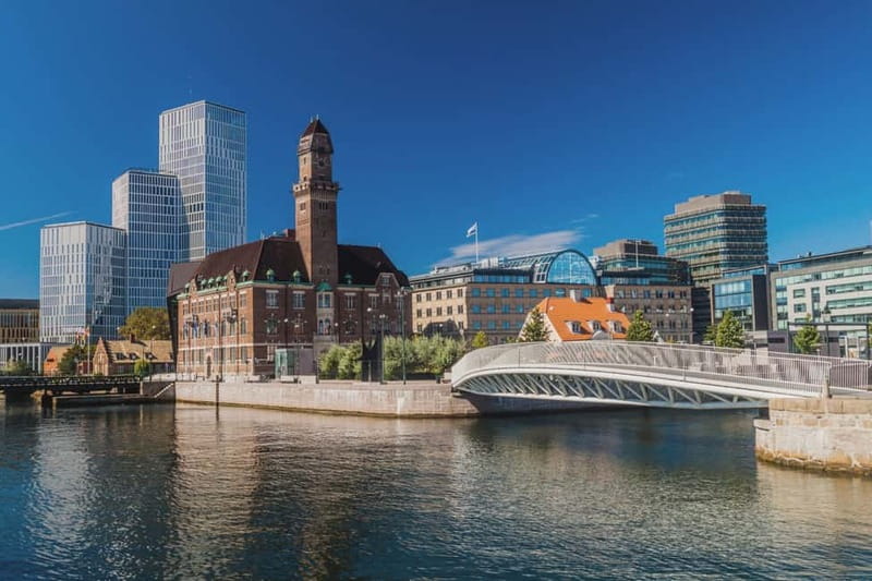 Copenhagen: Full-Day Trip to Malmö by Train - Gardens, canals, and the final walk