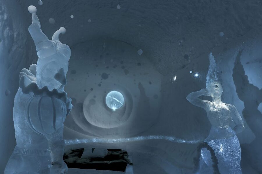 From Abisko: Explore the Icehotel - The 9:00 or 9:15 pickup from Björkliden and Abisko