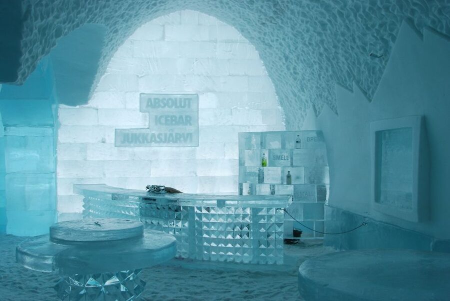 From Abisko: Explore the Icehotel - A drink at the Icebar, served in an ice glass