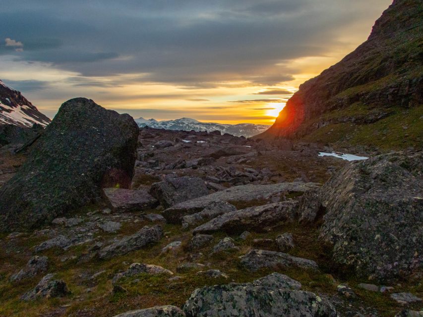 From Abisko: Kärkevagge Valley & Trollsjön Lake Guided Tour - Key points to know before booking