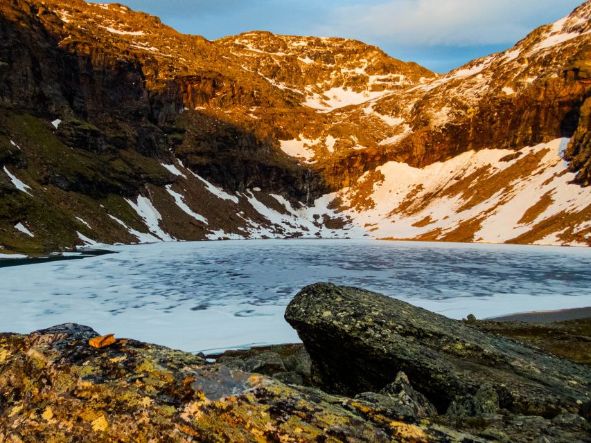 From Abisko: Kärkevagge Valley & Trollsjön Lake Guided Tour - Who will enjoy this Abisko excursion most