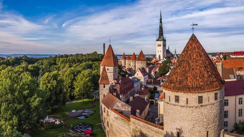 From Stockholm: 3-Day Return Cruise to Tallinn & Breakfast - Dining onboard: breakfast is included, dinner is your choice