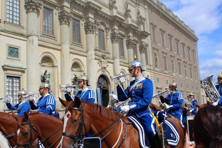 Gamla Stan: Essential Tour of Stockholm - Parliament House and Riddarholmen