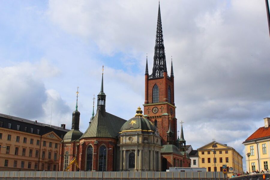 Gamla Stan: Essential Tour of Stockholm - Starting at Gustav Adolfs torg