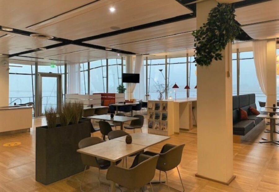 GOT Gothenborg Landvetter Airport: Vinga Lounge Access - Breakfast from 5:00 to 11:00