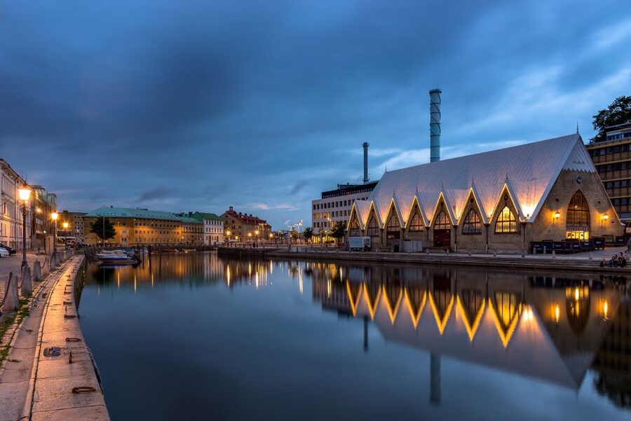 Gothenburg: Express Walk with a Local in 60 minutes - Gothenburg Opera House and the city’s public face