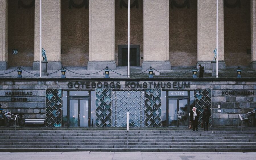 Gothenburg: Express Walk with a Local in 60 minutes - What the Local adds to a one-hour walk