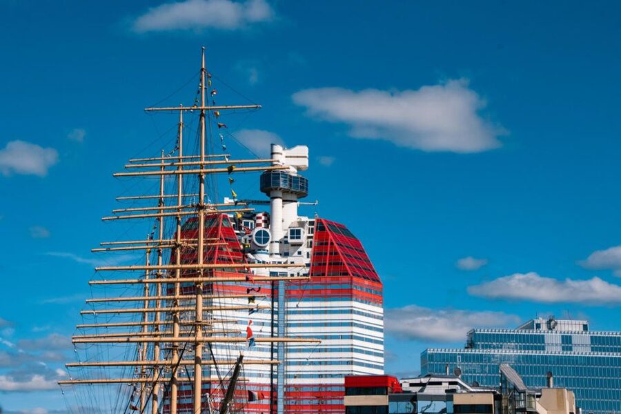 Gothenburg: Express Walk with a Local in 60 minutes - Who will get the most from this Gothenburg walk?