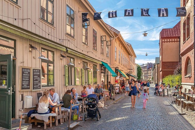 Haga Sightseeing Tour - Haga Nygata and the preserved wooden streets