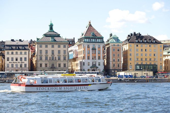 Hop-On Hop-Off Bus and Boat Ticket in Stockholm - Stop 1: The Royal Palace and Gamla Stan