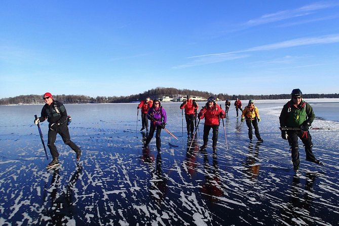 Introduction to Ice Skating on Natural Ice in Stockholm - The safety briefing and first glide