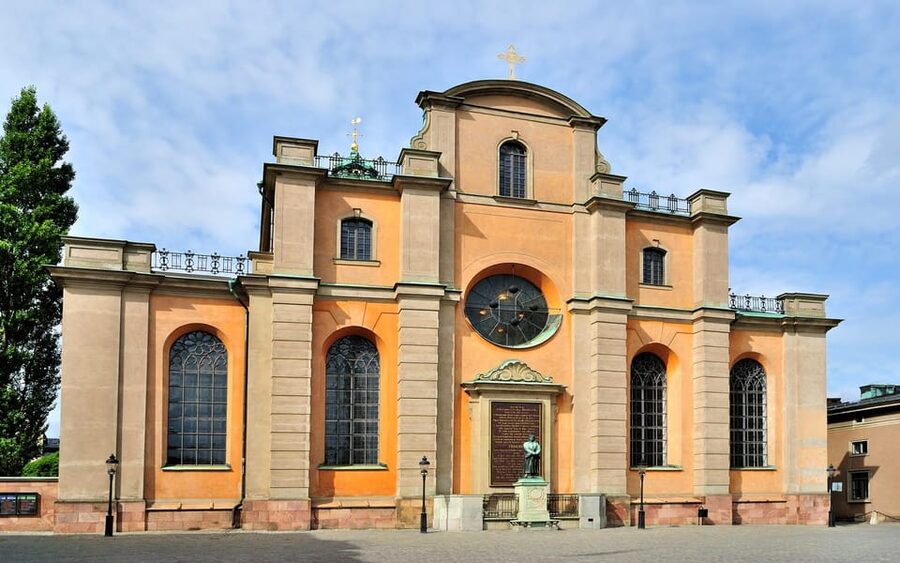 Jewish Gamla Stan and Jewish Museum Stockholm Private Tour - Berzelii Park and Raoul Wallenberg’s courage