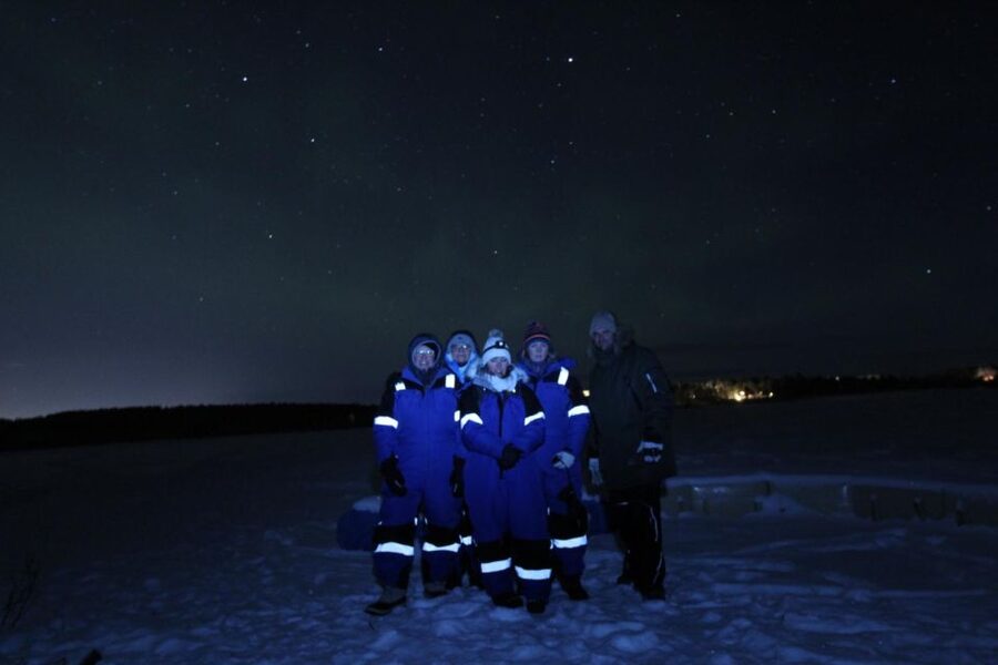 Kiruna: Build your own igloo overnight Tour - Who should book this Kiruna experience?