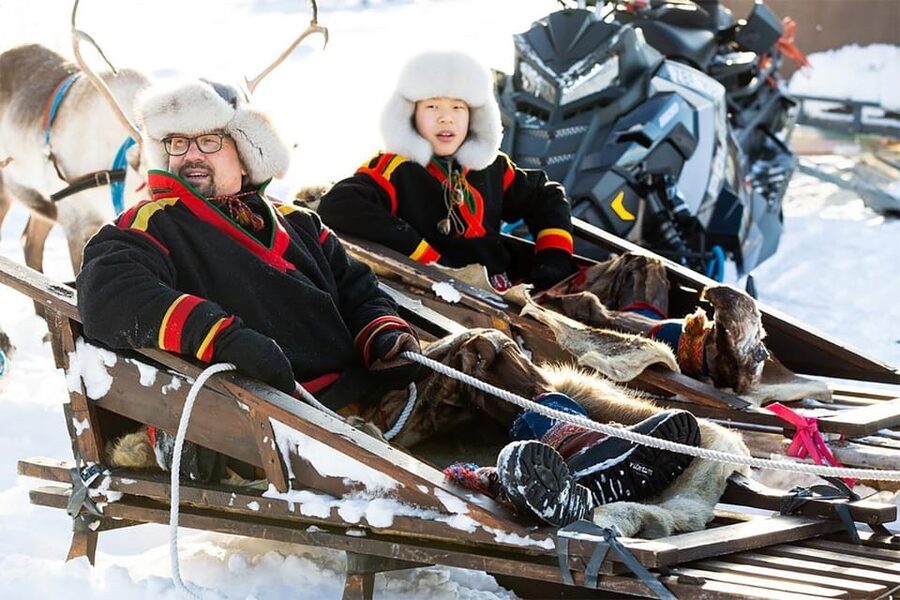 KIRUNA: Sami Reindeer Experience - From Kiruna to the reindeer corral in Rávttas