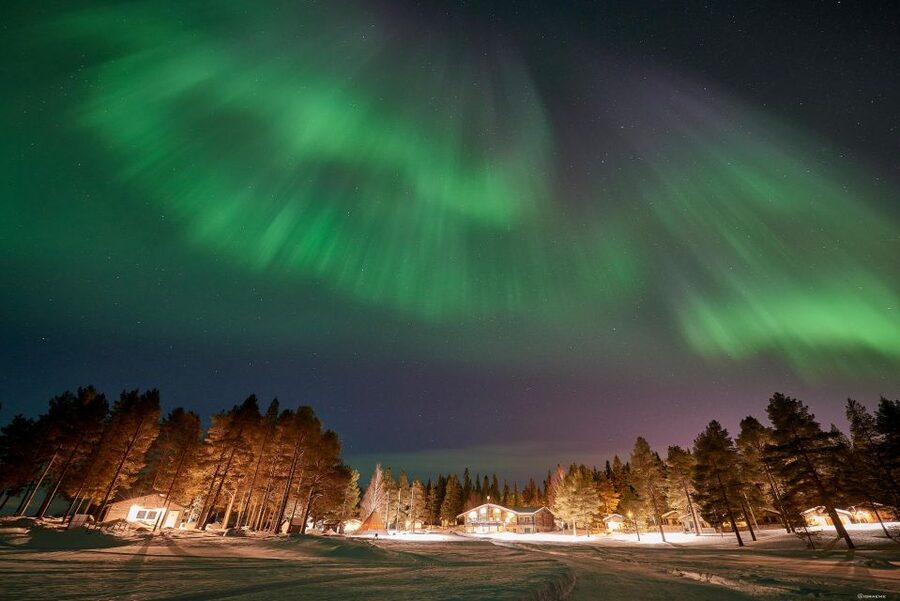 Luleå : Northern lights snowmobile tour - Why the ride away from Brändön Lodge matters