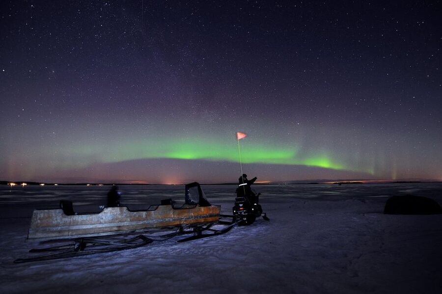 Luleå : Northern Lights Tour on a Snowmobile drawn Sled - Crossing the frozen sea by sled