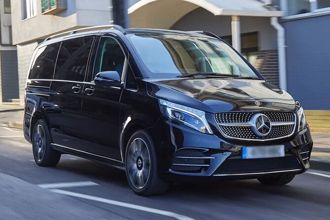 Minivan Arrival Transfer Stockholm Airport ARN to Stockholm City - The Mercedes V Class ride into Stockholm