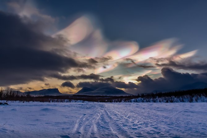 Morning hike in Abisko National Park - The practical question of winter clothing