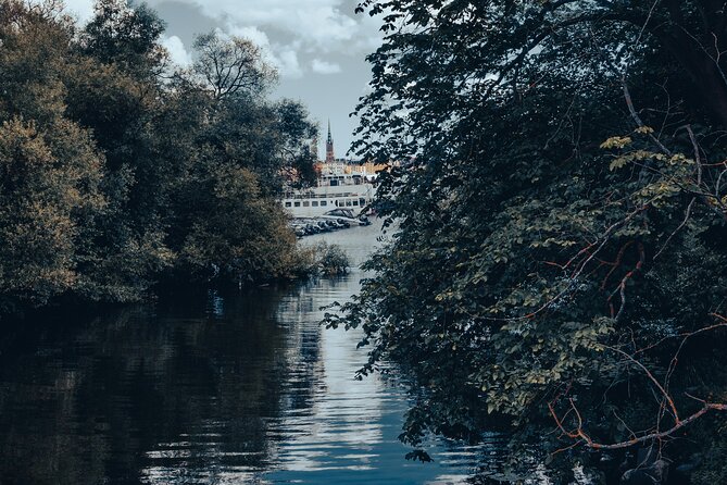 Private Boat Tour in Stockholm - Fjäderholmarna and the archipelago option