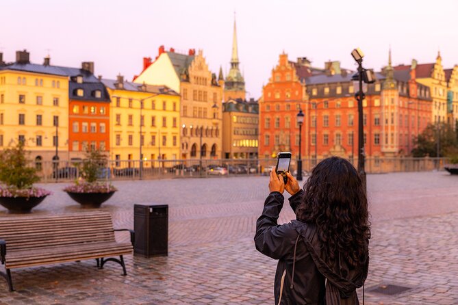 Private Golden Hour Photo Walk in Stockholm - City Hall and the final sunset view