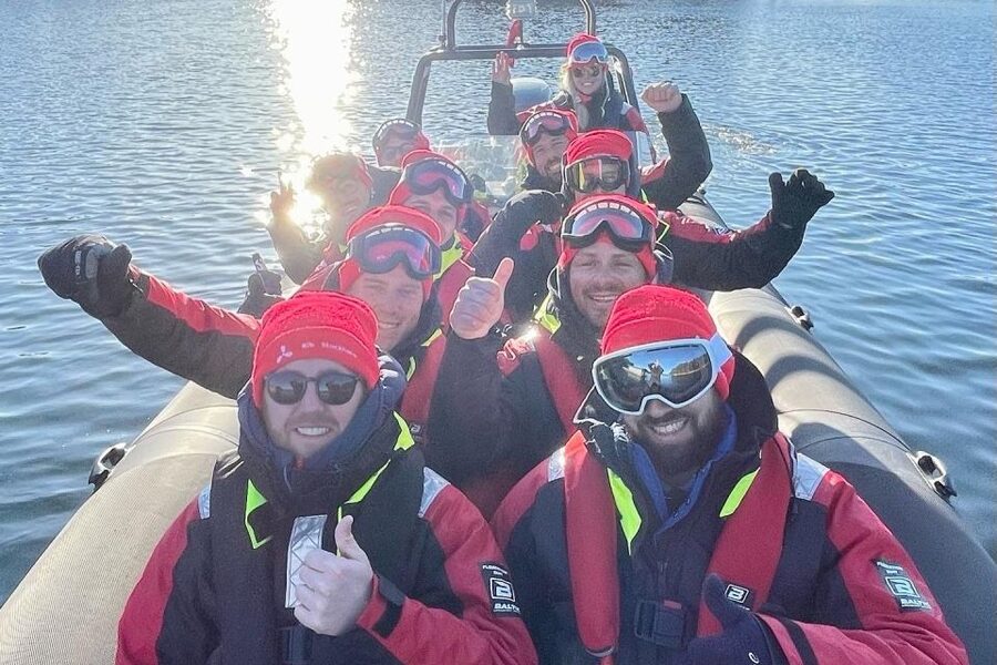 Stockholm: 2-Hour RIB Speed Boat Tour of the Archipelago - Gamla Stan from the water