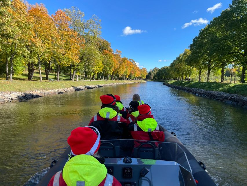 Stockholm: 2-Hour RIB Speed Boat Tour of the Archipelago - What the guide adds to the experience