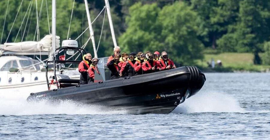 Stockholm: 2-Hour RIB Speed Boat Tour of the Archipelago - Meeting Stockholm at Strandvägen dock 19