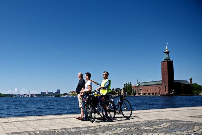Stockholm at a Glance Bike Tour - The Royal Palace and Parliament