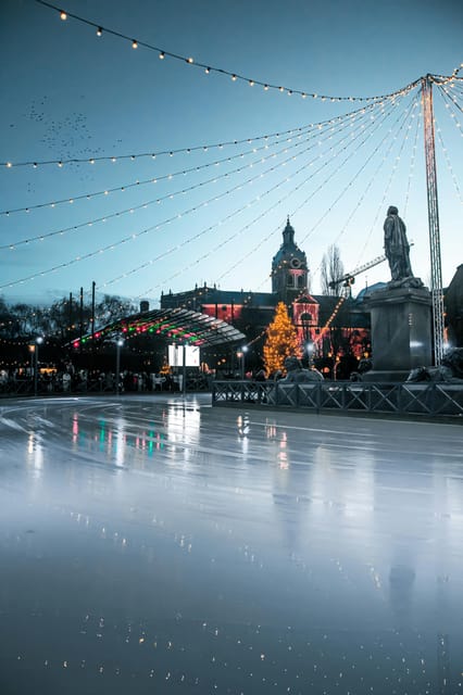 Stockholm: Christmas Markets & Lights Guided Walking Tour - The Old Town Christmas market