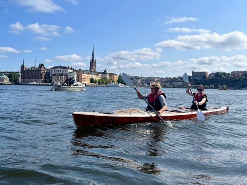 Stockholm: Daytime Kayak Tour in Stockholm City - A small group, but not a private outing