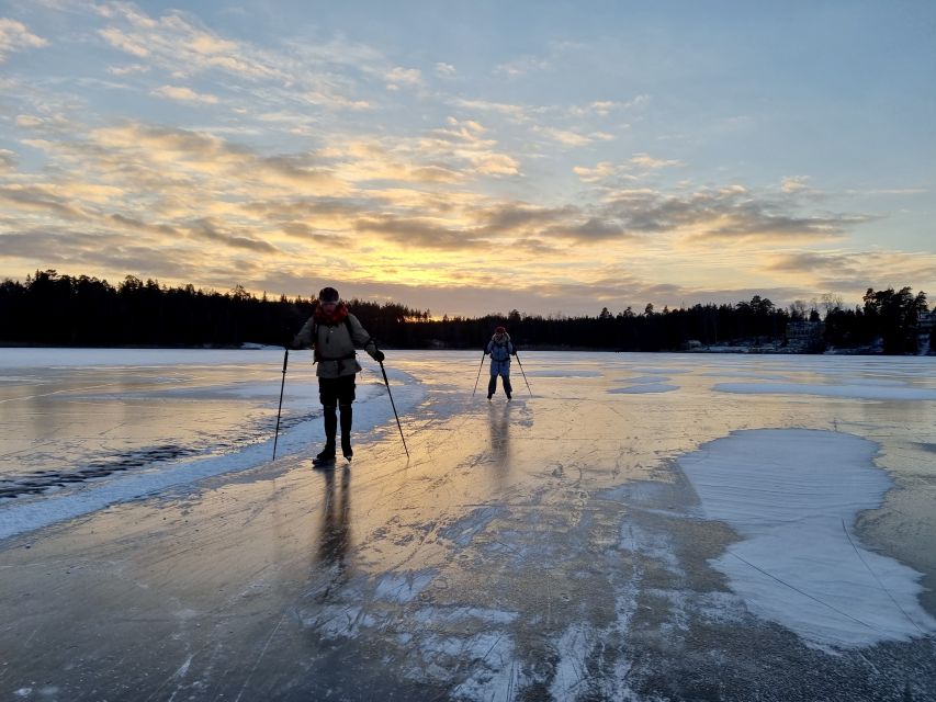 Stockholm: Family Friendly Private Ice Skating Tour & Lunch - A closer look at the equipment and safety setup