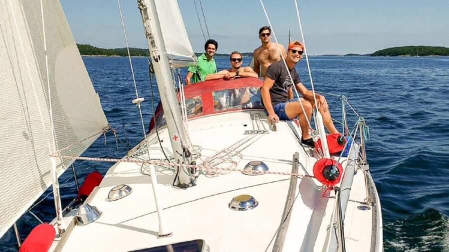 Stockholm: Full Day Archipelago Sailing Tour with Lunch - Hiking for views over the islands