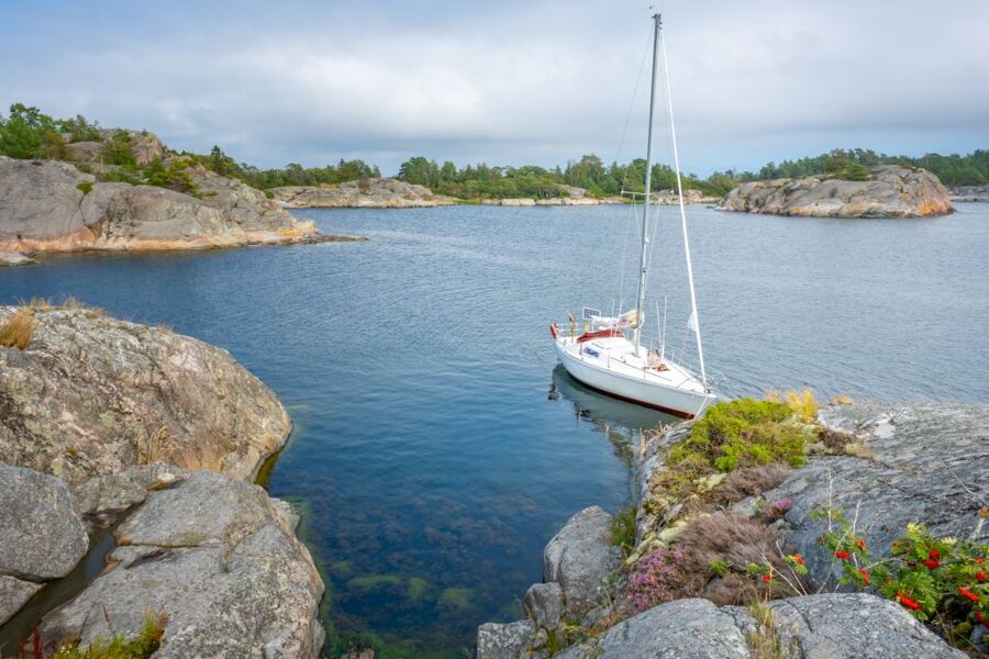 Stockholm: Full Day Archipelago Sailing Tour with Lunch - From central Stockholm to Nynäshamn