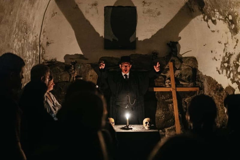Stockholm: Ghost Walk and Historical Tour - Narrow lanes and forgotten courtyards