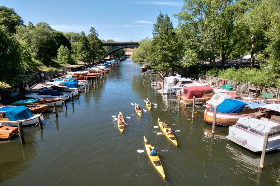Stockholm: Guided Kayak City Tour & Optional Midsummer Meal - Morning paddle or evening outing with dinner