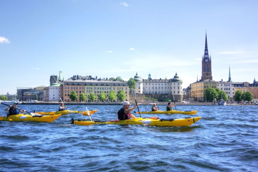 Stockholm: Guided Kayak City Tour & Optional Midsummer Meal - Who should book this Stockholm kayak tour?