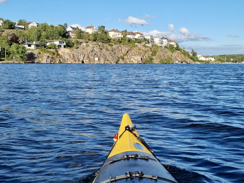 Stockholm: Guided Kayak Tour to Drottningholm Royal Palace - Getting comfortable on Lake Mälaren