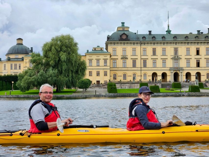 Stockholm: Guided Kayak Tour to Drottningholm Royal Palace - The palace approach by kayak