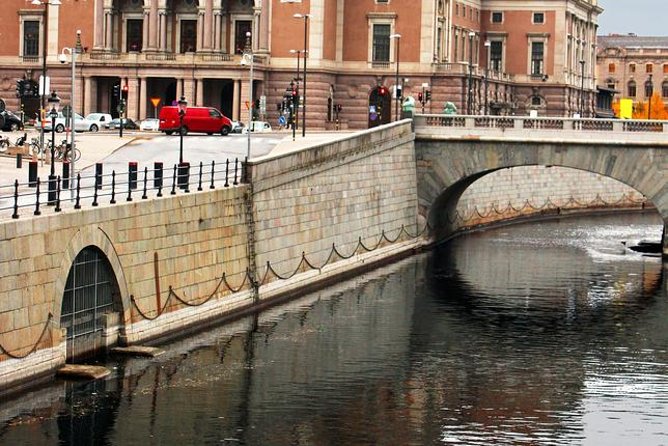 Stockholm: Highlights Boat Tour - Why Stockholm makes more sense from the water